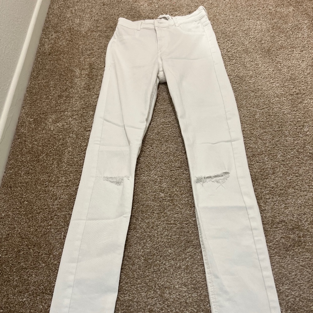 White Zara Skinny Jeans (super stretchy)